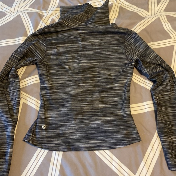 NEW!Lululemon🍋Melodic Movement top - Picture 10 of 11